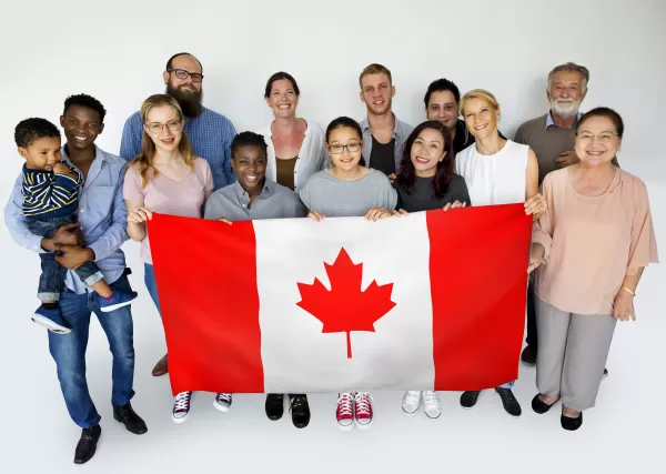 Du khách đến Canada  diện du lịch  có thể xin  giấy phép lao động